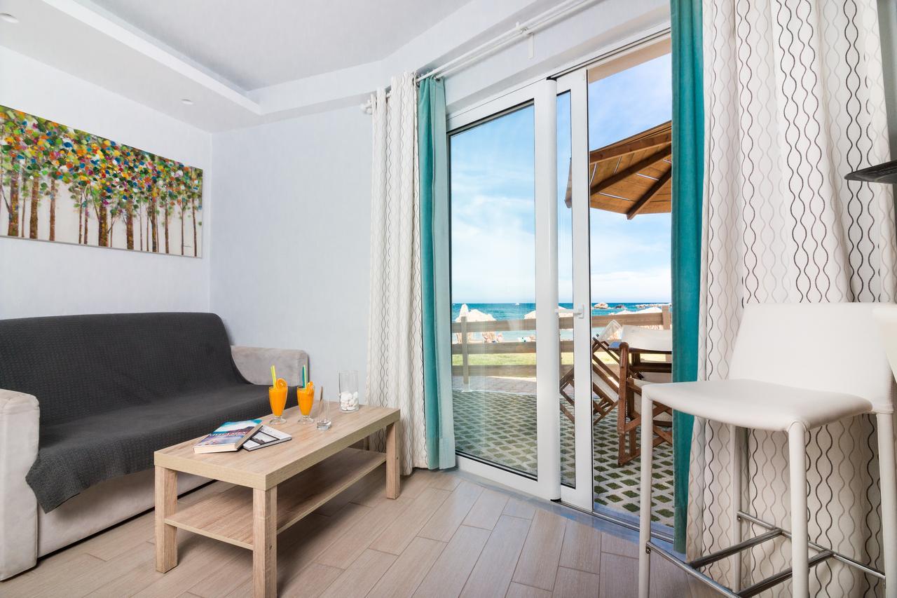 Christina Beach Hotel Ханья Экстерьер фото
